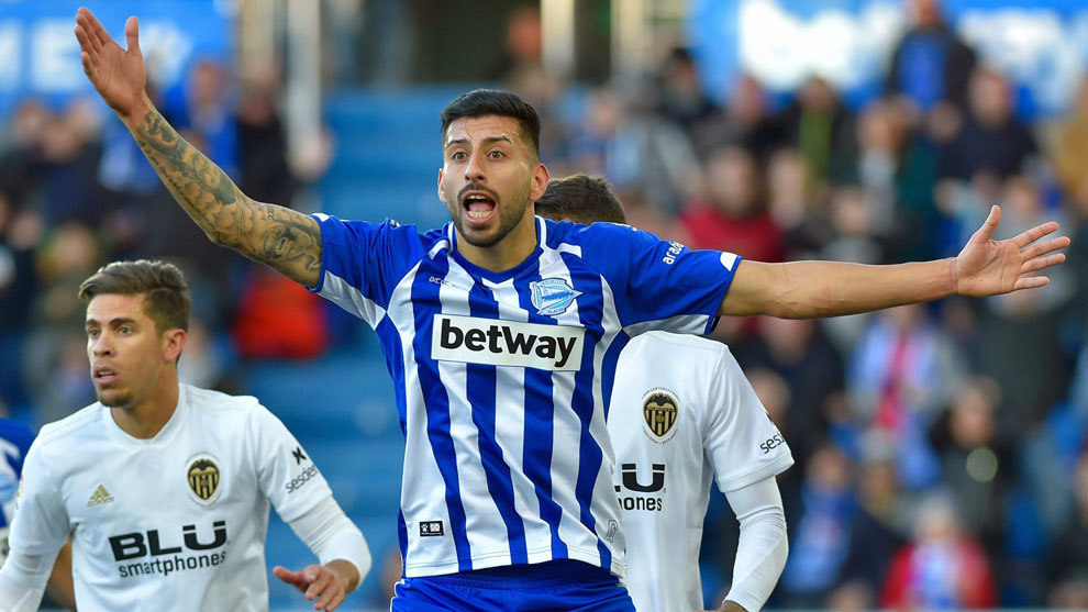 alaves-آلاوز-مدافع-شیلی-لالیگا-اسپانیا