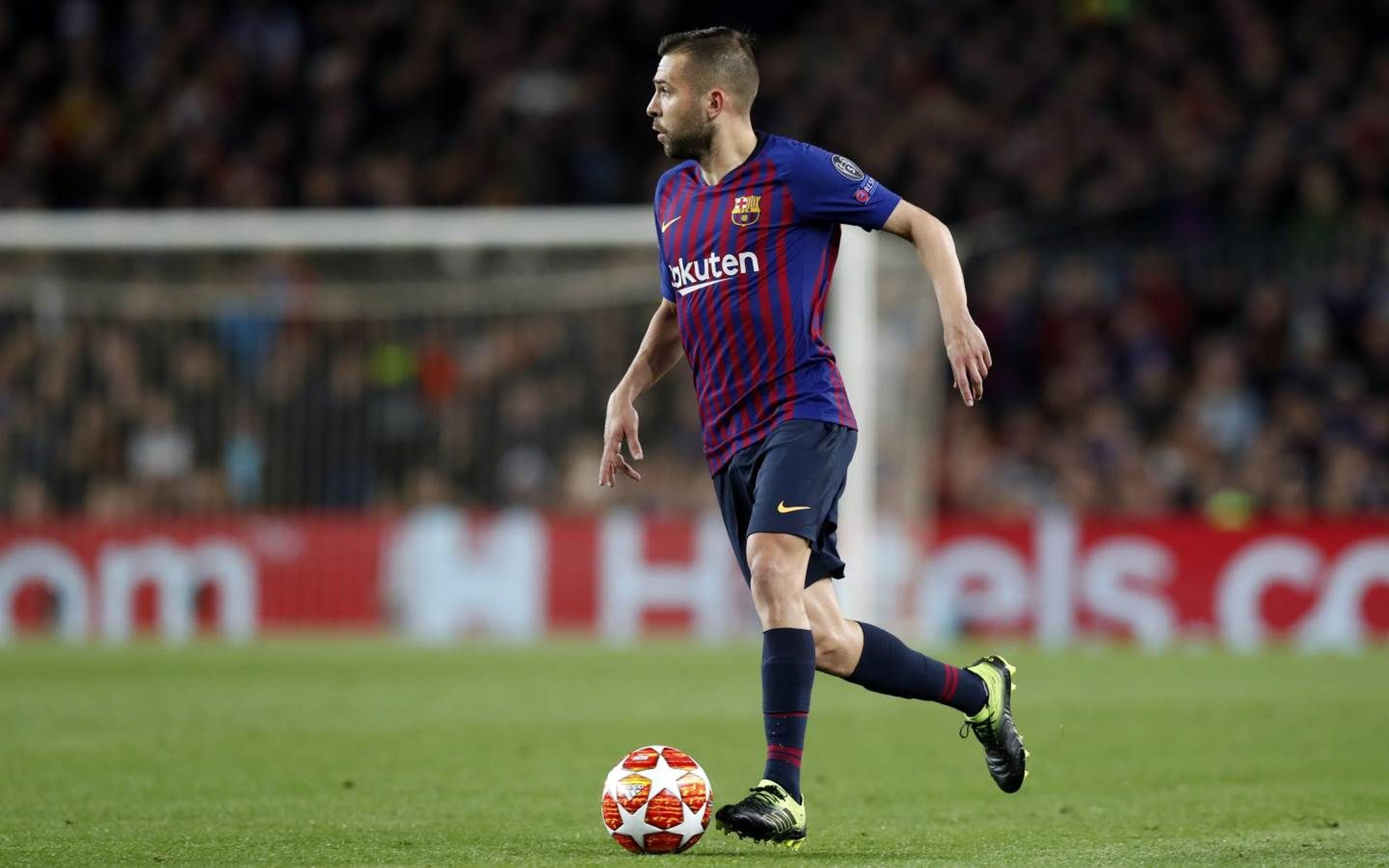 barcelona-بارسلونا-مدافع-اسپانیا