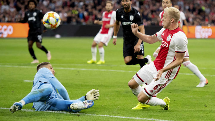 ajax-آژاکس-هافبک-هلند-لیگ قهرمانان اروپا