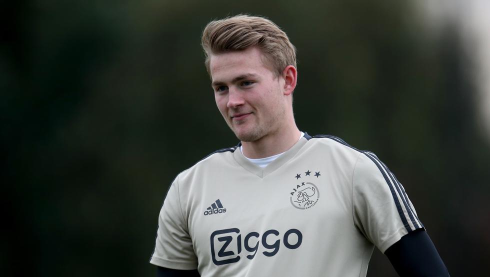 ajax-آژاکس-مدافع-هلند