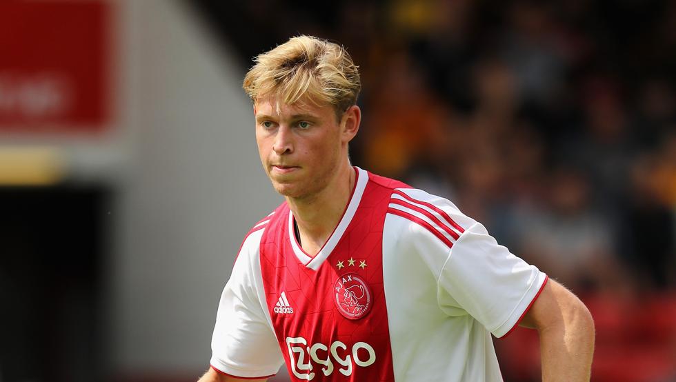 ajax-آژاکس-هافبک-هلند