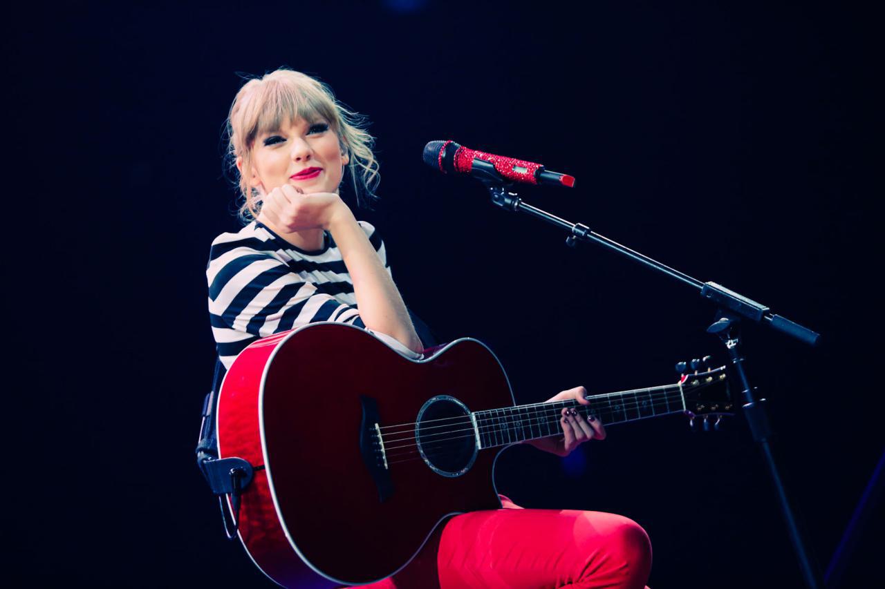 دانلود آهنگ Mean از Taylor Swift