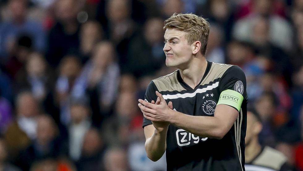 آژاکس-مدافع آژاکس-کاپیتان آژاکس-هلند-Ajax