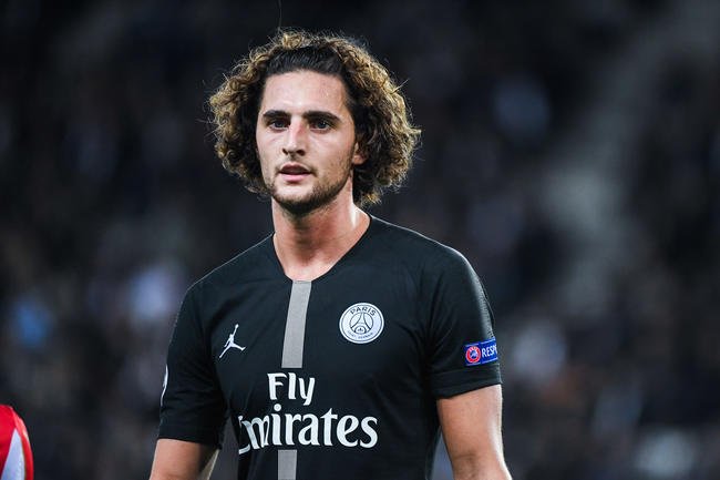 پاری سن ژرمن-هافبک پاری سن ژرمن-فرانسه-PSg