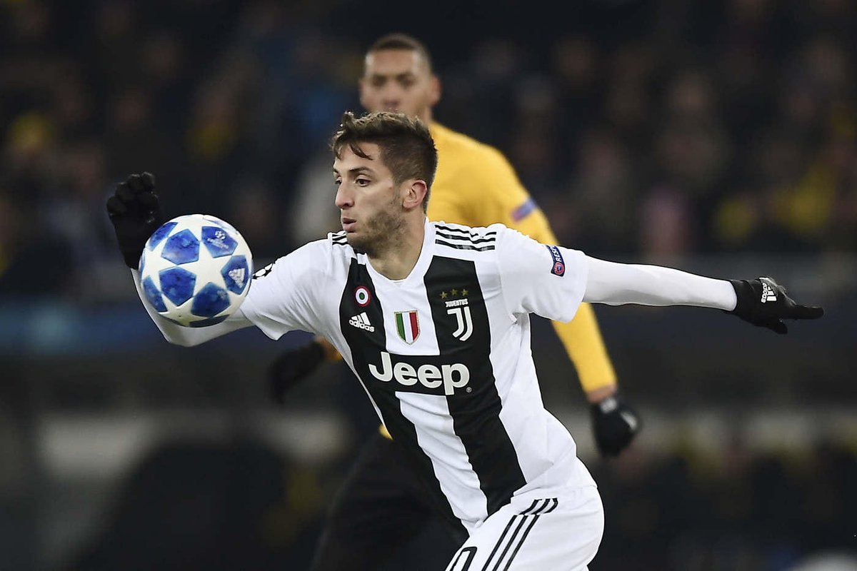 یوونتوس-هافبک یوونتوس-لیگ قهرمانان اروپا-اروگوئه-Juventus