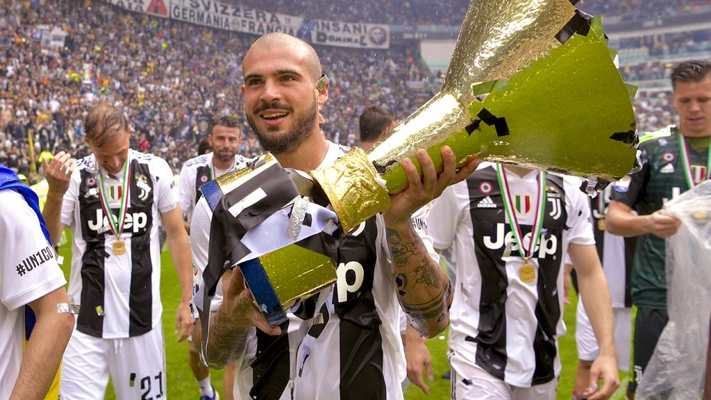 یوونتوس-هافبک یوونتوس-ایتالیا-اسکودتو-Juventus