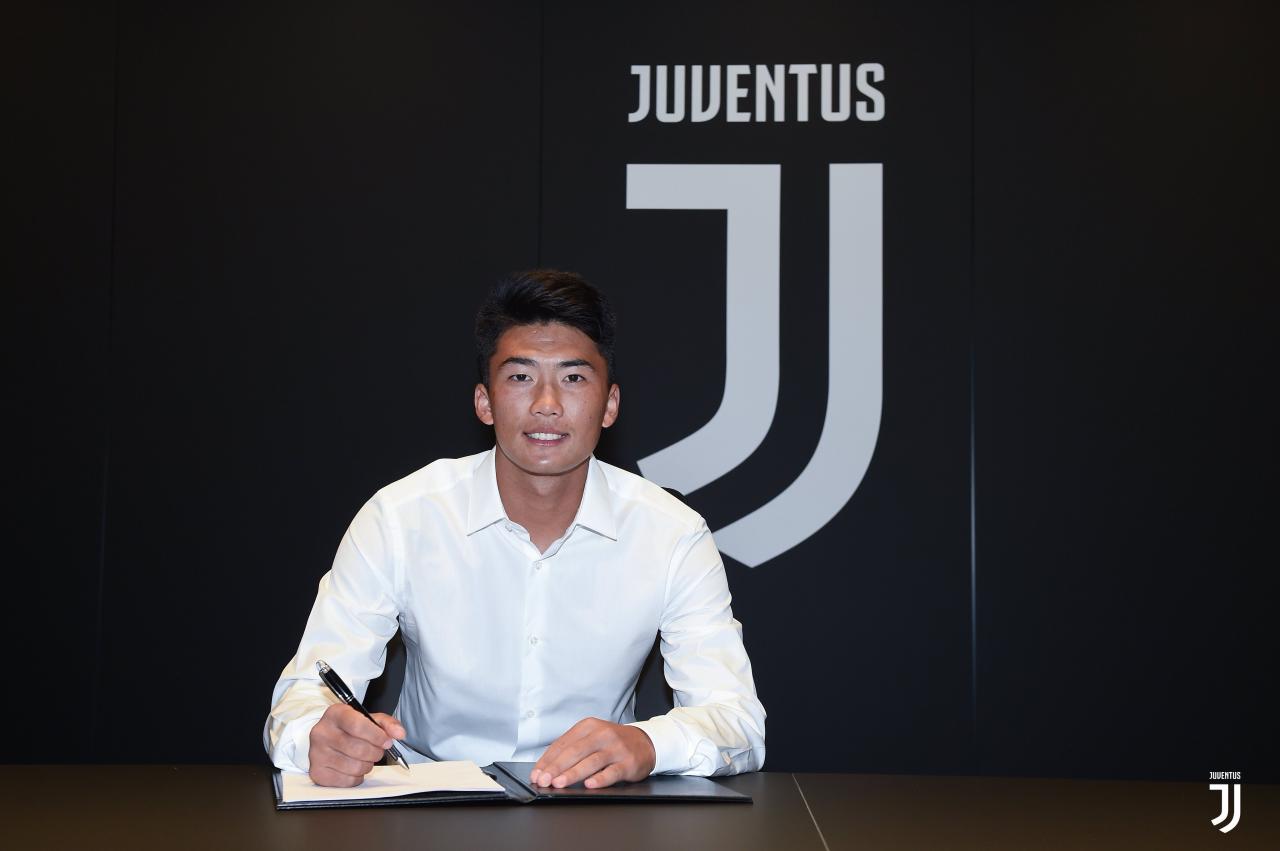 یوونتوس-مهاجم یوونتوس-کره شمالی-Juventus