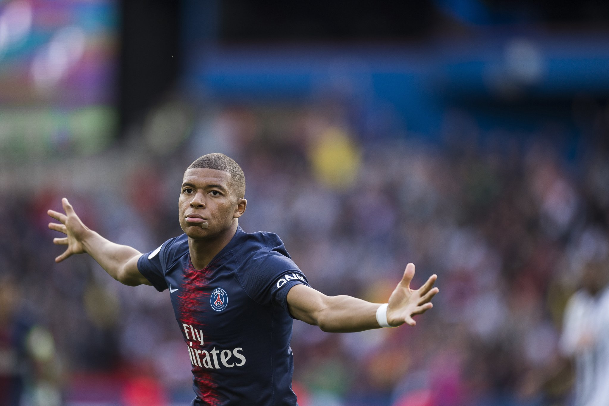 پاری سن ژرمن - فرانسه - Kylian Mbappé