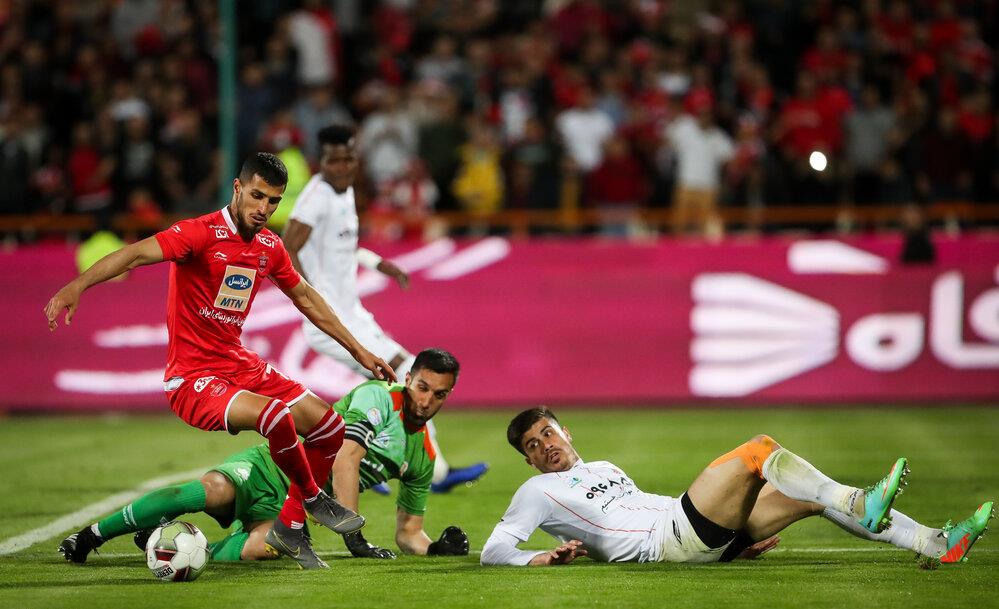 فوتبال ایران-لیگ برتر-دیدار پرسپولیس و پیکان-مهاجم پرسپولیس
