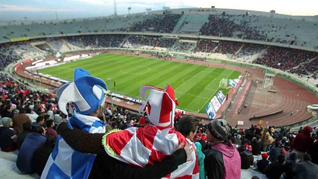 فوتبال ایران-لیگ برتر-بازی پرسپولیس و استقلال-هواداران فوتبال