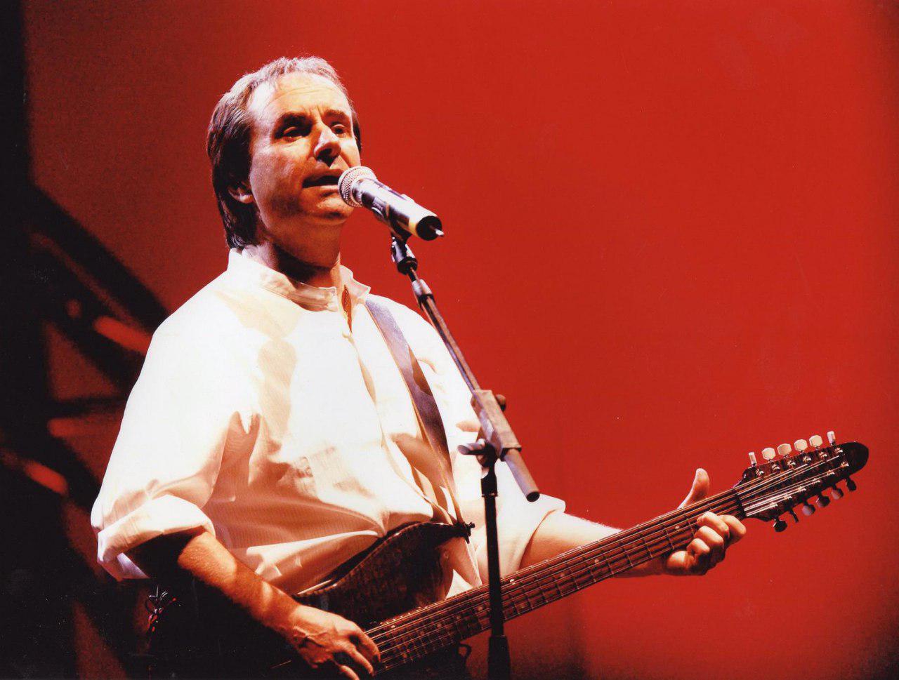 دانلود آهنگ زیبای Leningrad از Chris De Burgh