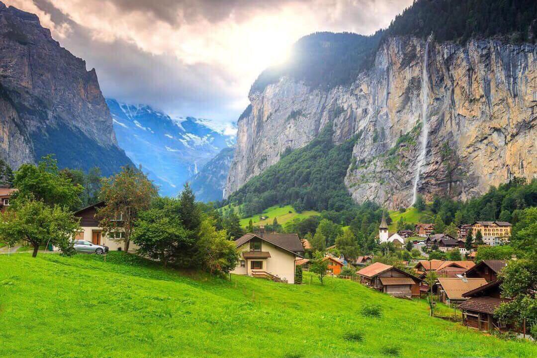 سرزمین شیر و عسل