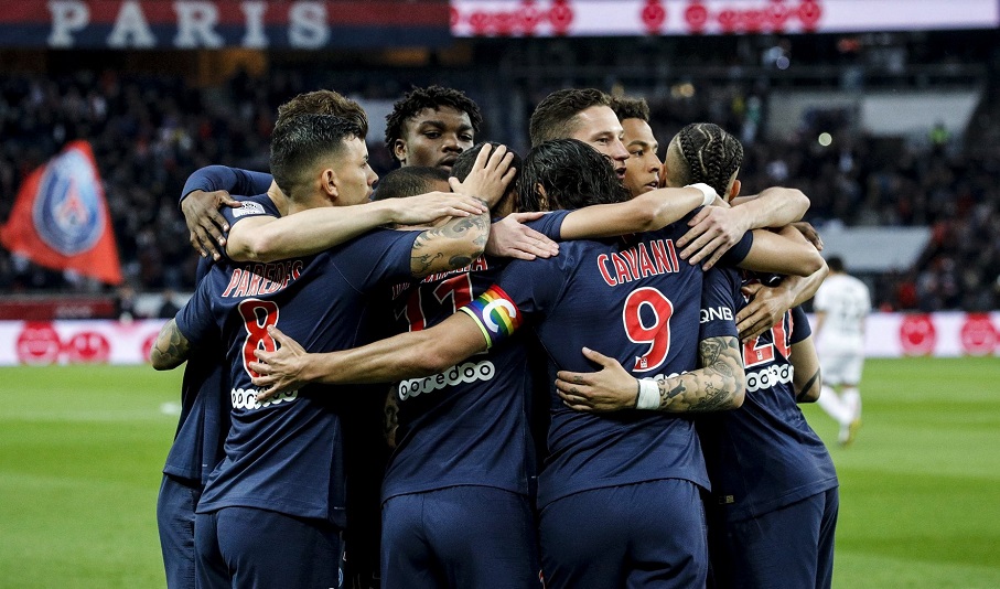 مهاجم-اروگوئه-فرانسه-لیگ 1-پاری سن ژرمن-PSG