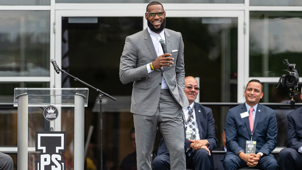 بسکتبال NBA - لبران جیمز - لس آنجلس لیکرز - اوهایو