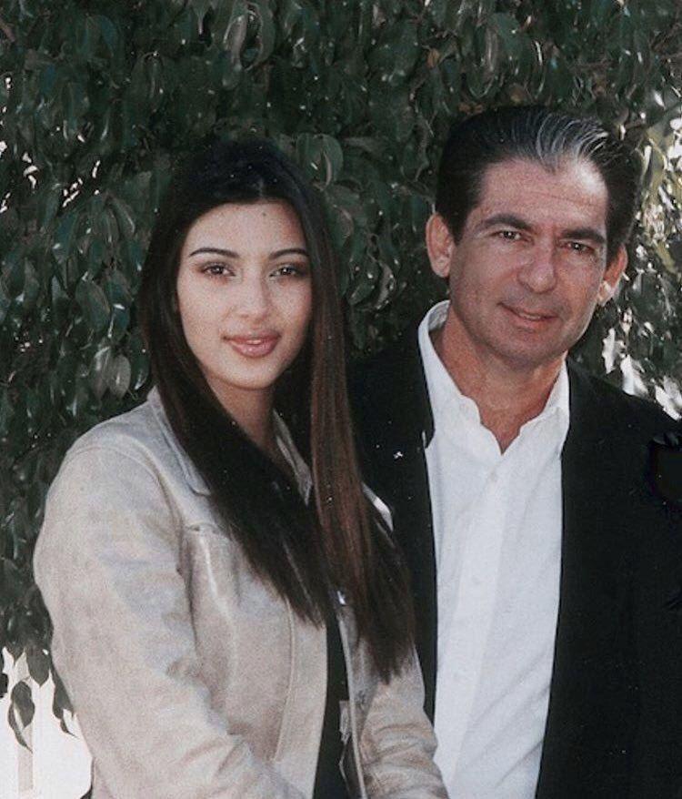 کیم کارداشیان به همراه پدرش