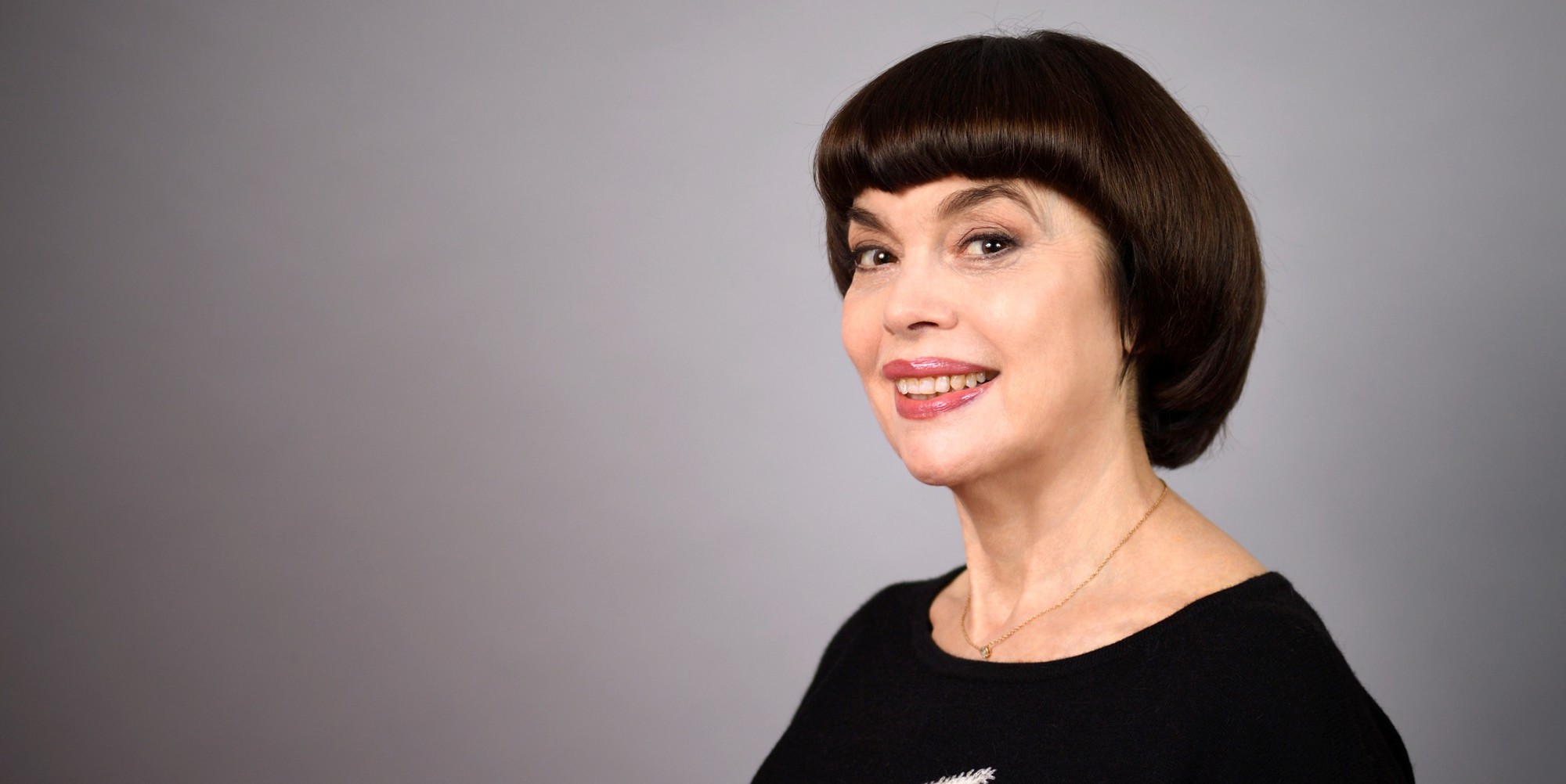 دانلود آهنگ زیبای فرانسوی Mireille Mathieu - Une Femme amoureuse