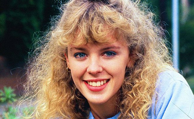 دانلود آهنگ زیبای Kylie Minogue - Can't Get You Out Of My Head