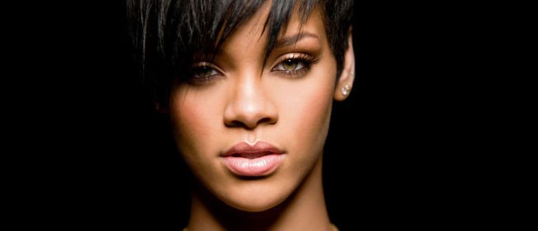 دانلود آهنگ Rihanna - Diamonds