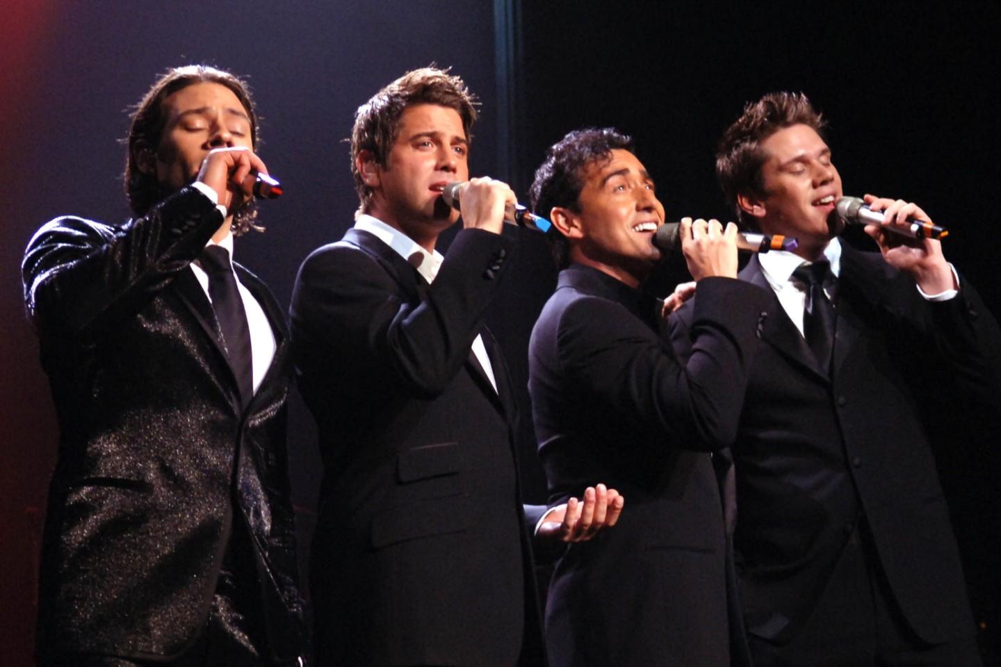 دانلود آهنگ زیبای اسپانیولی Il Divo - Regresa A Mi (Unbreak My Heart)