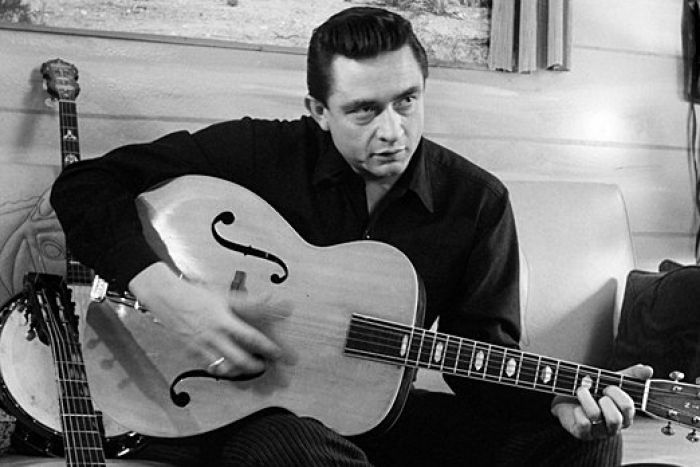 دانلود آهنگ زیبای Johnny Cash - Ring Of Fire