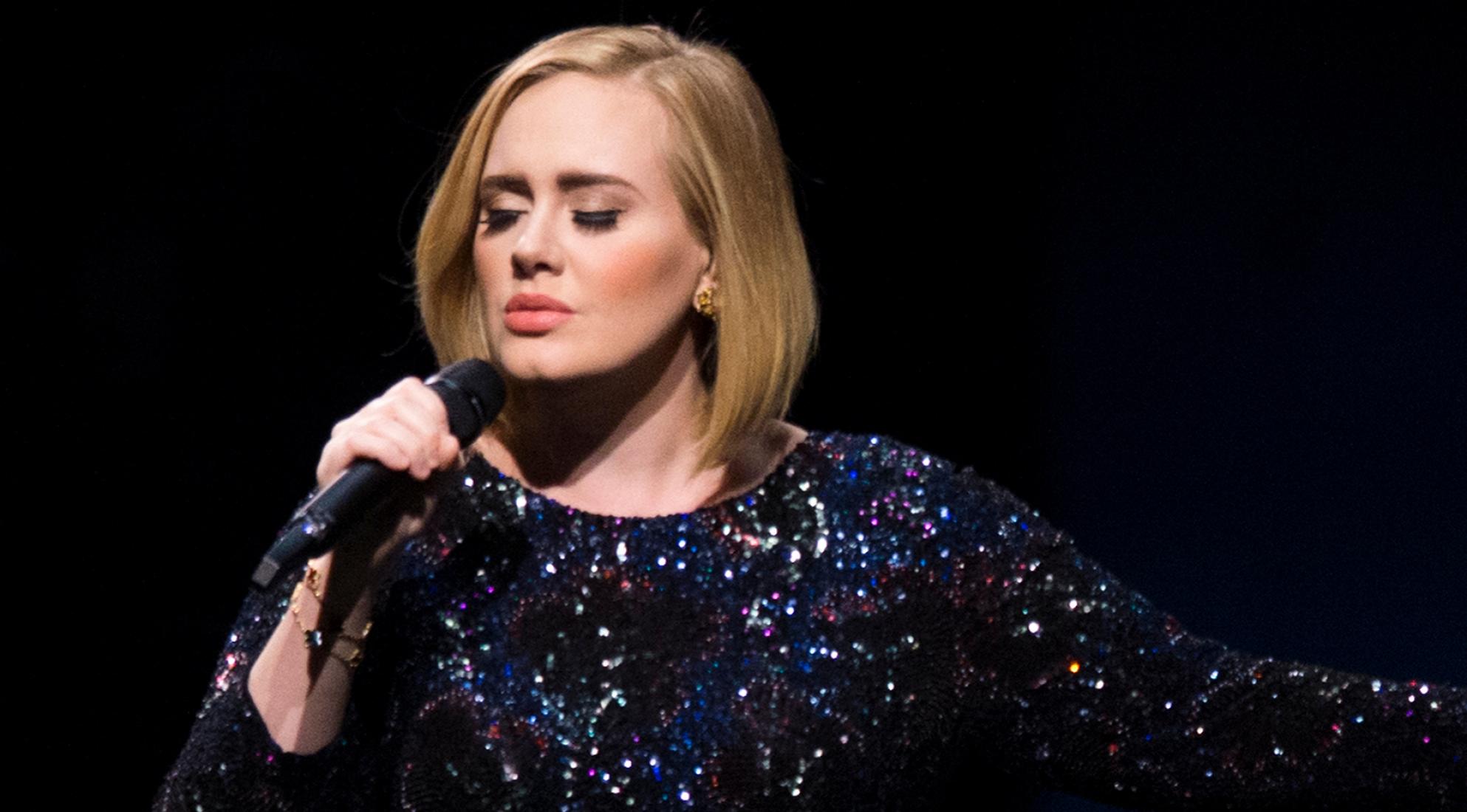 دانلود آهنگ زیبای Adele - Set Fire To The Rain