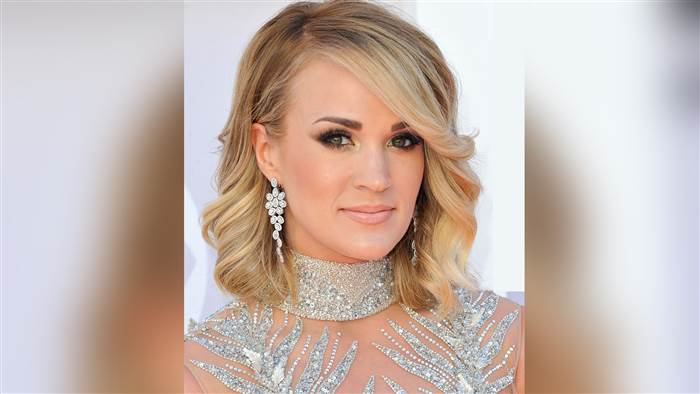 دانلود آهنگ زیبای Carrie Underwood - Before He Cheats