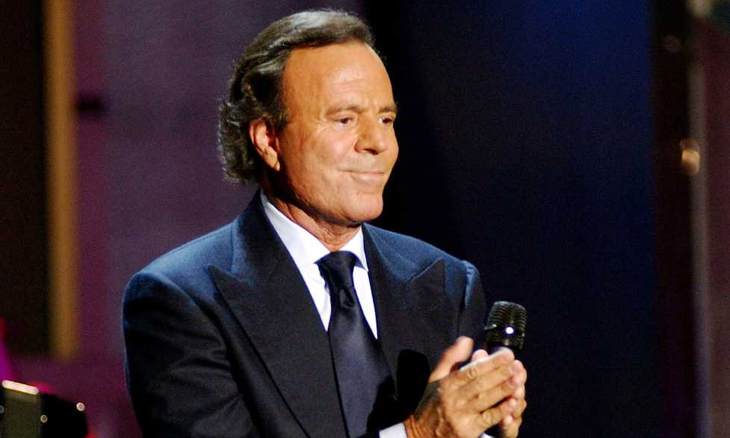 دانلود آهنگ اسپانیولی Julio Iglesias - Nathalie