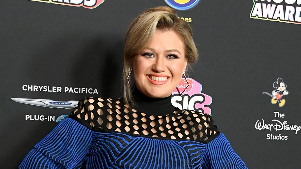 دانلود آهنگ زیبای Kelly Clarkson - Breakaway