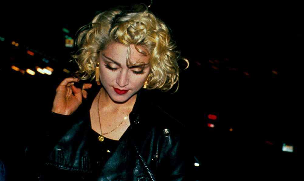 دانلود آهنگ زیبای Madonna - Like A Prayer