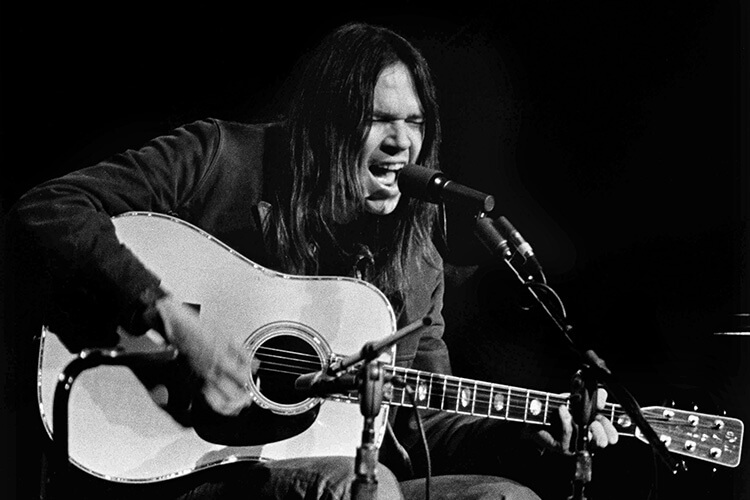 دانلود آهنگ زیبای Neil Young - After The Gold Rush