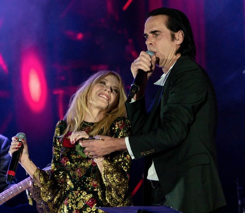 دانلود آهنگ زیبای Kylie Minogue & Nick Cave - Where The Wild Roses Grow