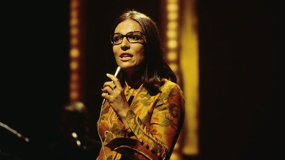 دانلود آهنگ زیبای Nana Mouskouri - The White Rose Of Athens