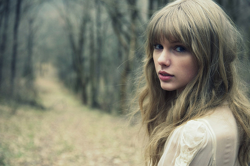 Taylor Swift Ft. The Civil Wars - Safe And Sound