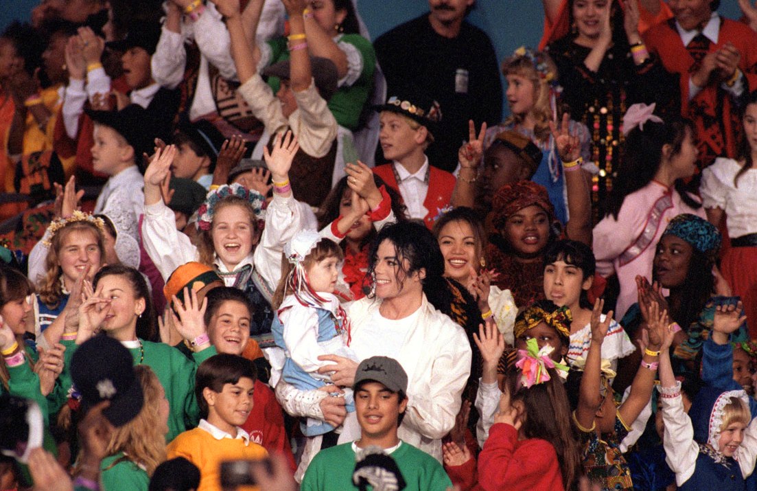 دانلود آهنگ زیبای Michael Jackson - Heal The World