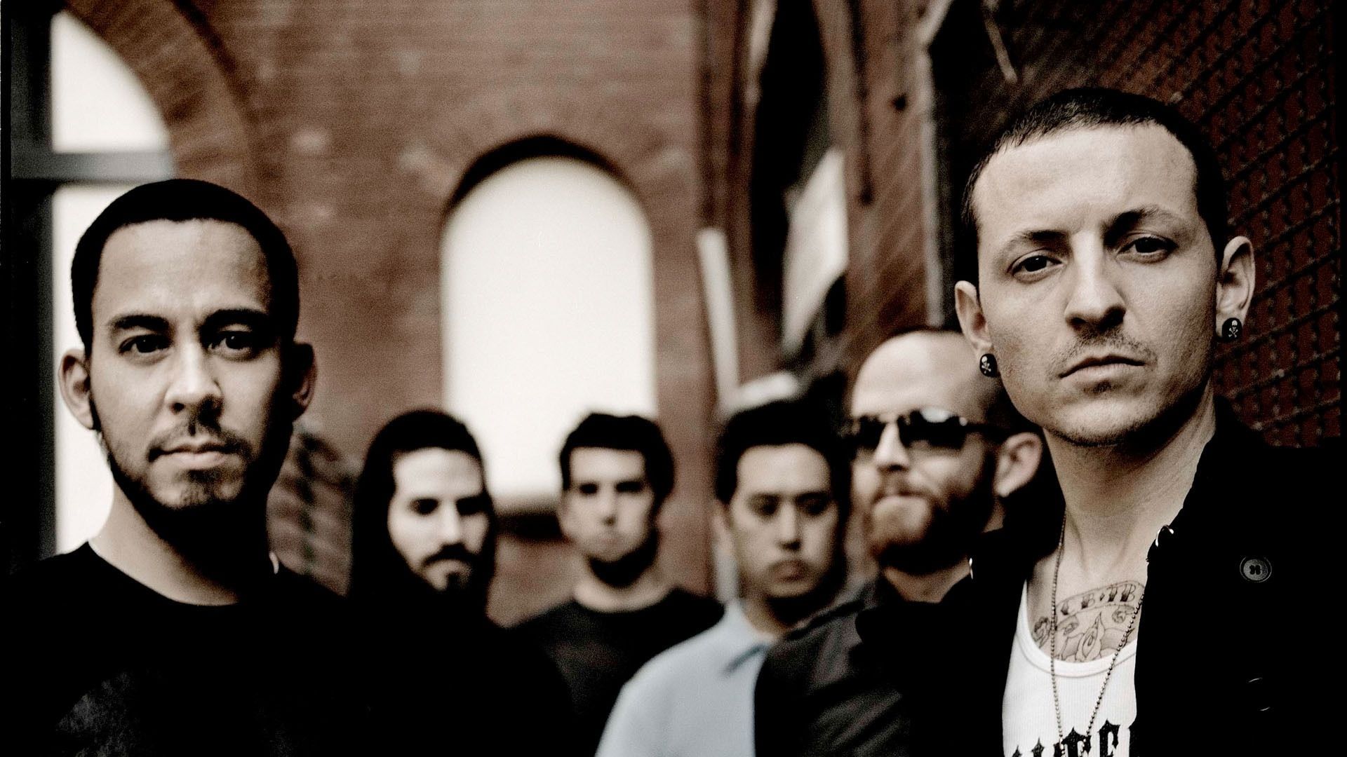 دانلود آهنگ زیبای Linkin Park - Numb