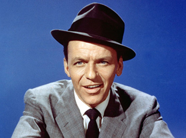 دانلود آهنگ زیبای Frank Sinatra - Strangers In The Night