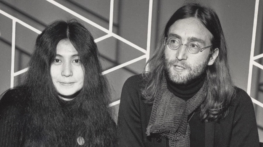 دانلود آهنگ زیبای John Lennon - Woman