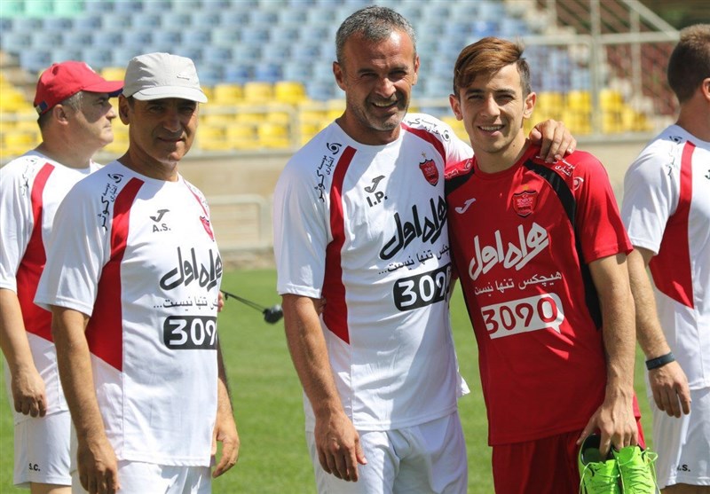 تمرین پرسپولیس - قهرمان لیگ برتر ایران - فرشاد احمدزاده