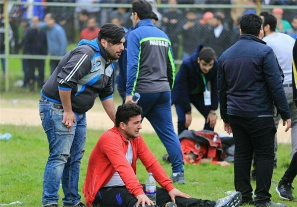درگیری در دیدار نساجی و خونه به خونه درگیری در دیدار نساجی و خونه به خونه