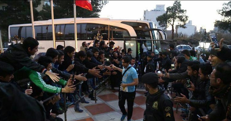 اتقبال قمی ها از استقلال اتقبال قمی ها از استقلال