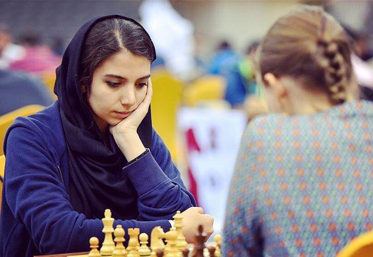 سارا خادم الشریعه