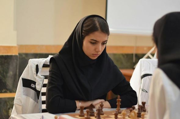سارا خادم الشریعه