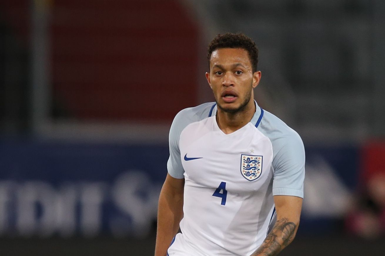لویس بیکر - Lewis Baker