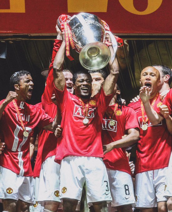 پاتریس اورا-منچستریونایتد-patrice evra-manchester united