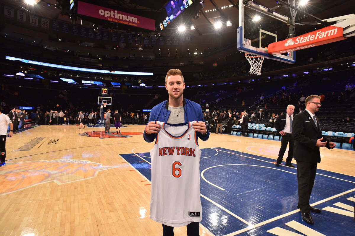 نیویورک نیکس - مدیسون اسکوئر گاردن - بسکتبال NBA