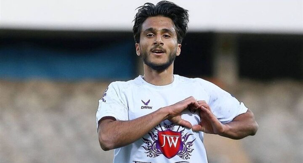 محمدحسین صادقی - پرسپولیس - لیگ برتر فوتبال ایران