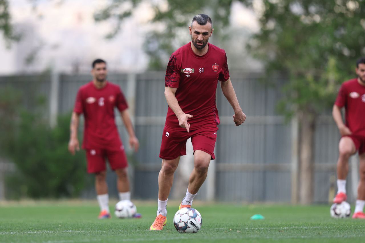 عکس از سردار دورسون مهاجم ترکیهای پرسپولیس