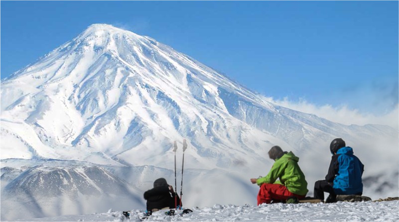 عکس از کوهنوردی در قله دماوند