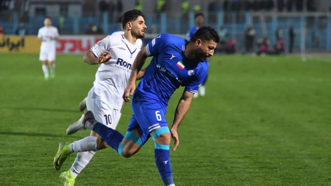 ایمان سلیمی دفاع وسط استقلال و سابق گل گهر - محمد عمری وینگر پرسپولیس و سابق ملوان بندرانزلی - لیگ برتر ایران