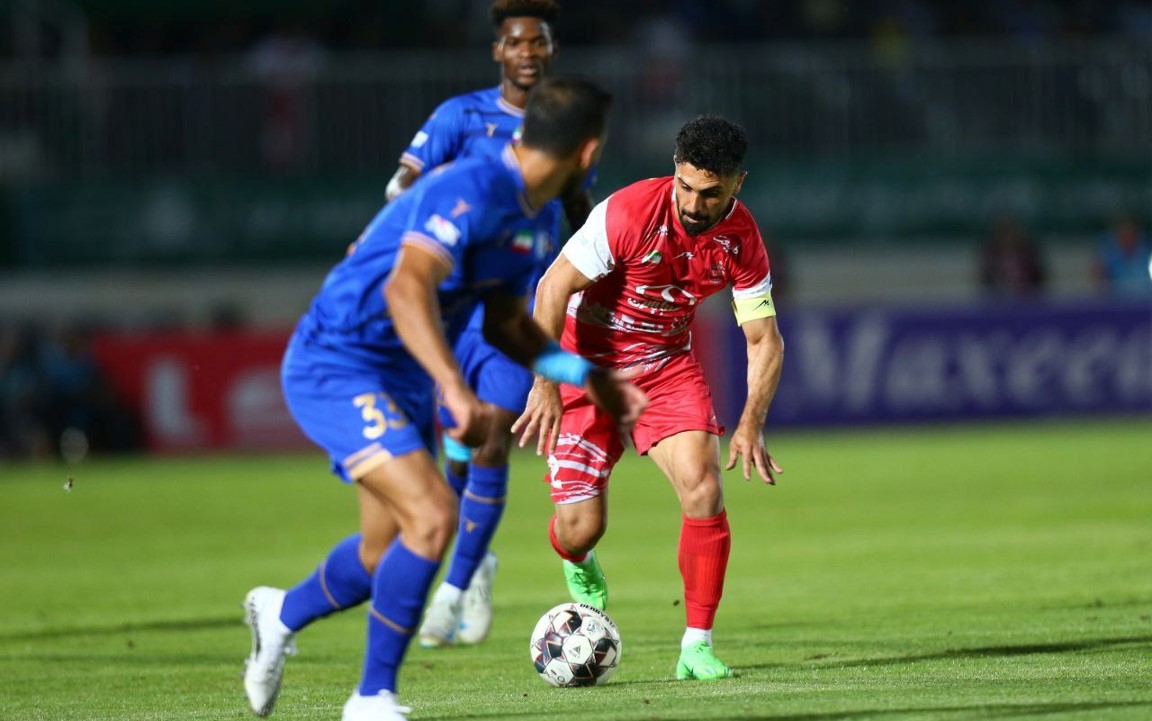 امید عالیشاه هافبک پرسپولیس تهران - لیگ برتر ایران